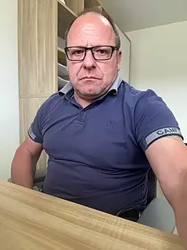 coupleLatinaLovers online show from April 20, 12:08 pm