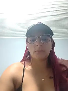 Snapshot of SHARAONELOVE chatting on February 4, 1:55 am SHARAONELOVE online show from February 4, 1:55 am