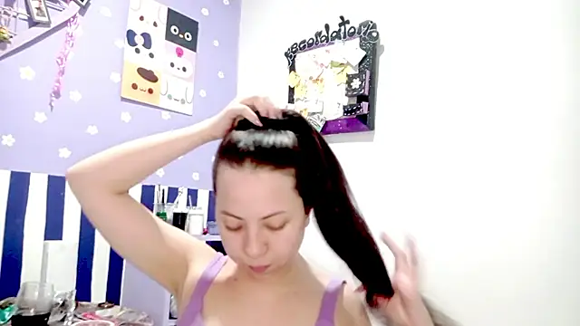 PetiteIvoryQueen19 online show from June 16, 5:10 am