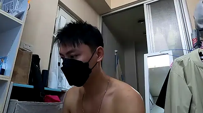 Snapshot of frnk30151 chatting on December 4, 2:04 pm frnk30151 online show from December 4, 2:04 pm