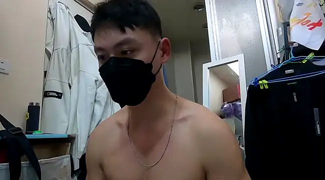 Snapshot of frnk30151 chatting on December 9, 2:28 pm frnk30151 online show from December 9, 2:28 pm