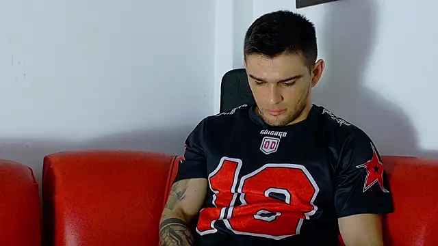 Sexy Alejandro  online show from February 24, 11:52 am