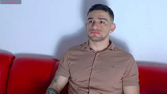Sexy Alejandro  online show from March 27, 1:44 pm