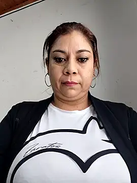 Laura-Hernandez online show from April 14, 2:45 pm