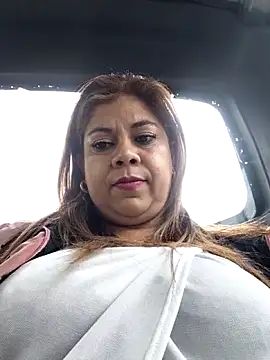 Laura-Hernandez online show from June 2, 3:14 pm