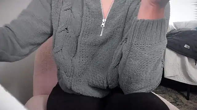 Snapshot of bigb00tyjudyyX chatting on October 18, 2:51 pm bigb00tyjudyyX online show from October 18, 2:51 pm