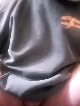 Snapshot of gottogetsit chatting on December 12, 10:24 am gottogetsit online show from December 12, 10:24 am