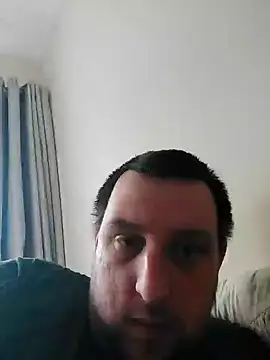 Snapshot of HE-M123 chatting on December 24, 11:17 am HE-M123 online show from December 24, 11:17 am