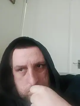 Snapshot of HE-M123 chatting on February 19, 11:28 am HE-M123 online show from February 19, 11:28 am