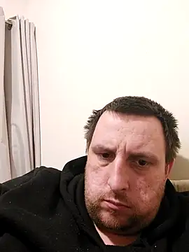 Snapshot of HE-M123 chatting on March 22, 11:53 pm HE-M123 online show from March 22, 11:53 pm