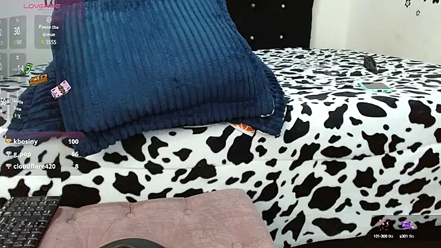 Snapshot of jeff_and_jade chatting on December 4, 2:59 pm jeff and jade online show from December 4, 2:59 pm