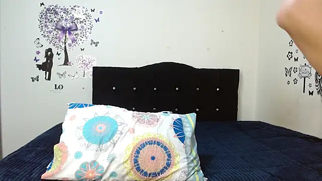 Snapshot of jeff_and_jade chatting on November 9, 3:27 am jeff and jade online show from November 9, 3:27 am