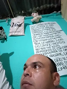 Snapshot of Camilo-31RI chatting on February 18, 1:01 am Camilo-31RI online show from February 18, 1:01 am