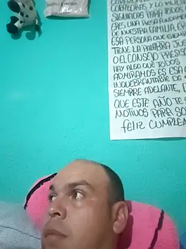 Snapshot of Camilo-31RI chatting on February 18, 1:51 pm Camilo-31RI online show from February 18, 1:51 pm