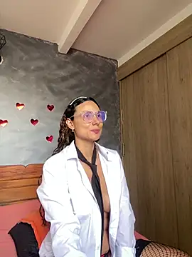 MafeeRoss online show from February 18, 5:42 pm