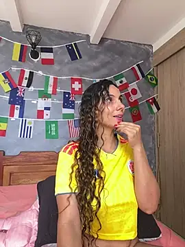 MafeeRoss online show from June 27, 5:40 pm