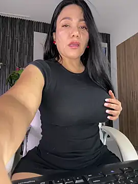 Abril10  online show from May 22, 2:22 pm
