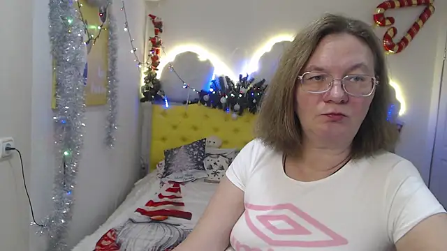 HolyMilfa online show from December 22, 5:21 pm