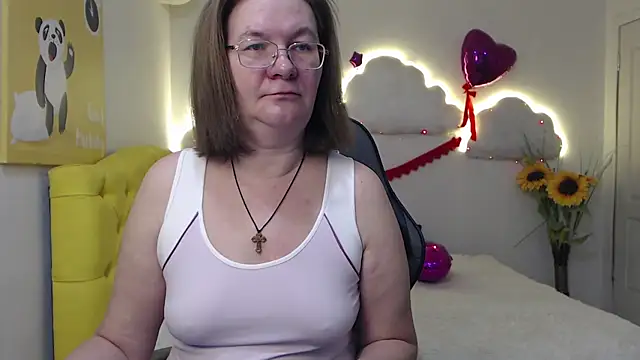 HolyMilfa online show from March 22, 7:57 am