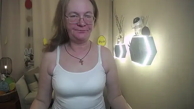 HolyMilfa online show from April 4, 12:35 pm