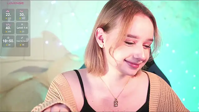 Snapshot of AdeleLoomis chatting on December 10, 11:30 pm AdeleLoomis online show from December 10, 11:30 pm