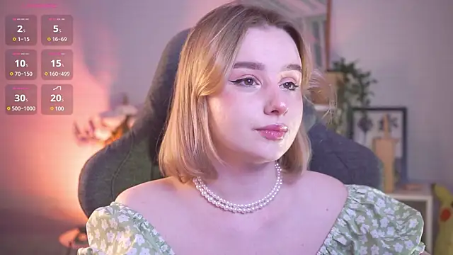 Snapshot of AdeleLoomis chatting on December 26, 8:21 pm AdeleLoomis online show from December 26, 8:21 pm