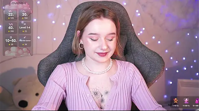 Snapshot of AdeleLoomis chatting on January 11, 11:24 pm AdeleLoomis online show from January 11, 11:24 pm