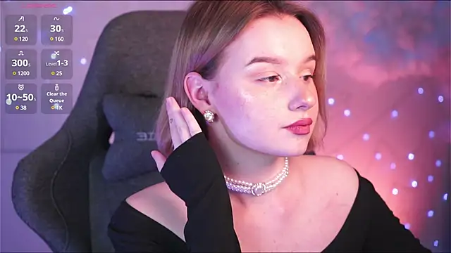 Snapshot of AdeleLoomis chatting on February 2, 11:53 pm AdeleLoomis online show from February 2, 11:53 pm