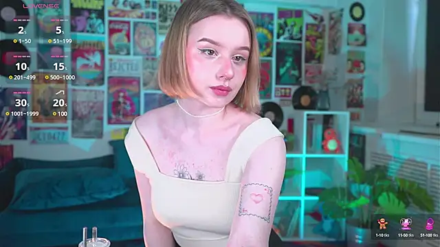 Snapshot of AdeleLoomis chatting on February 20, 8:50 am AdeleLoomis online show from February 20, 8:50 am