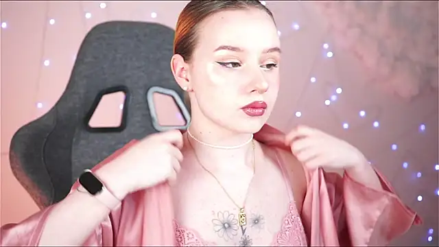 Snapshot of AdeleLoomis chatting on February 26, 2:15 am AdeleLoomis online show from February 26, 2:15 am