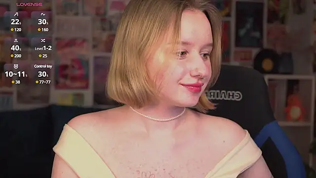 Snapshot of AdeleLoomis chatting on March 10, 8:59 am AdeleLoomis online show from March 10, 8:59 am