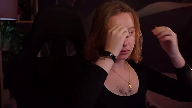 Snapshot of AdeleLoomis chatting on September 21, 2:13 am AdeleLoomis online show from September 21, 2:13 am