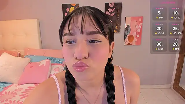 Maia W10 online show from November 27, 12:18 pm