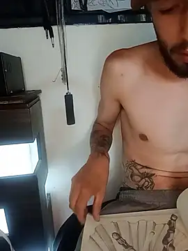 Aaronkiller online show from July 4, 7:31 pm