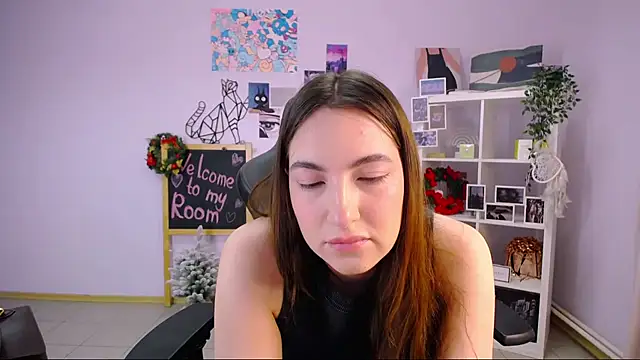 Snapshot of MelissaLovvv chatting on January 25, 2:15 am MelissaLovvv online show from January 25, 2:15 am