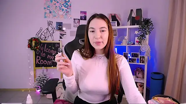 Snapshot of MelissaLovvv chatting on February 8, 3:52 am MelissaLovvv online show from February 8, 3:52 am