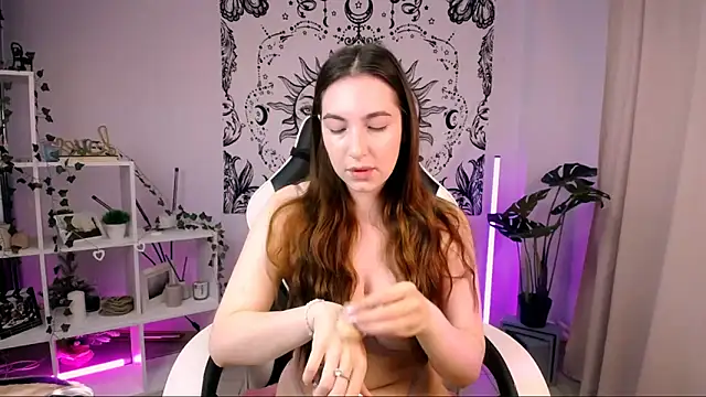 Snapshot of MelissaLovvv chatting on March 5, 3:51 am MelissaLovvv online show from March 5, 3:51 am