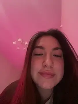 Snapshot of MelissaLovvv chatting on March 9, 5:00 am MelissaLovvv online show from March 9, 5:00 am