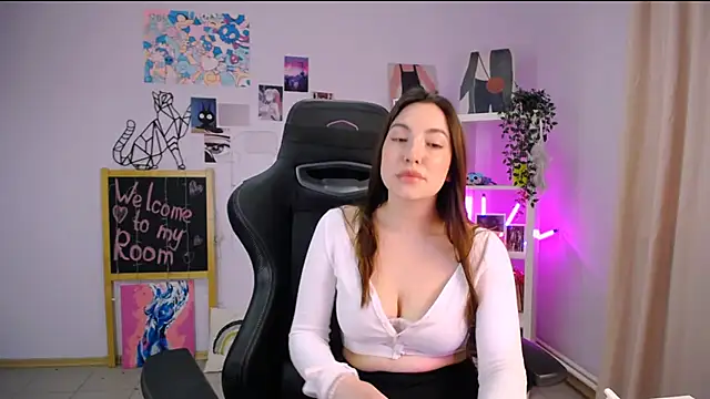 Snapshot of MelissaLovvv chatting on March 20, 10:54 am MelissaLovvv online show from March 20, 10:54 am