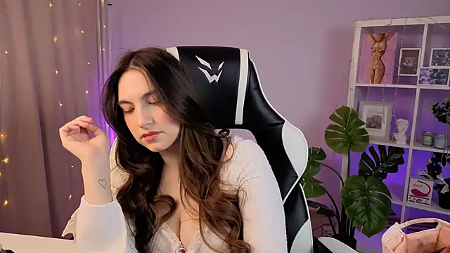 MelissaLovvv online show from February 15, 7:51 am