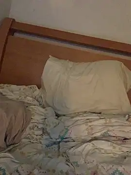 kioluy online show from January 11, 11:21 pm