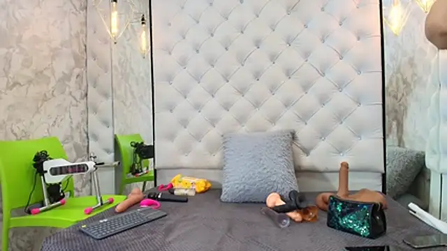 VALENTINA3x online show from March 23, 4:05 am