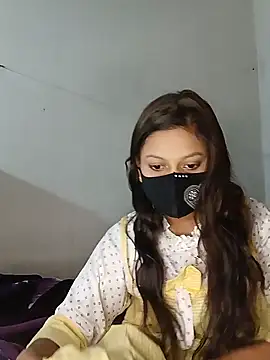 Snapshot of Nadia-2 chatting on December 28, 2:32 pm Nadia-2 online show from December 28, 2:32 pm