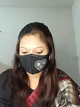 Snapshot of Nadia-2 chatting on February 5, 6:37 pm Nadia-2 online show from February 5, 6:37 pm