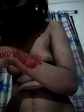 Snapshot of Nadia-2 chatting on October 24, 9:33 pm Nadia-2 online show from October 24, 9:33 pm