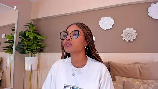 AriaFoster online show from January 6, 3:43 am