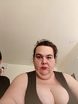 Snapshot of Niny84 chatting on June 11, 3:43 pm Niny84 online show from June 11, 3:43 pm