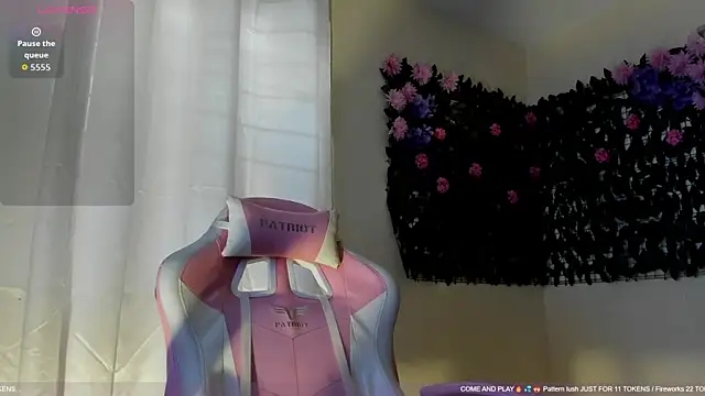 Snapshot of sweetieandjuicyy chatting on June 18, 8:46 pm sweetieandjuicyy online show from June 18, 8:46 pm