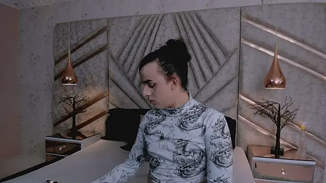 JustinePerry online show from March 7, 4:53 am