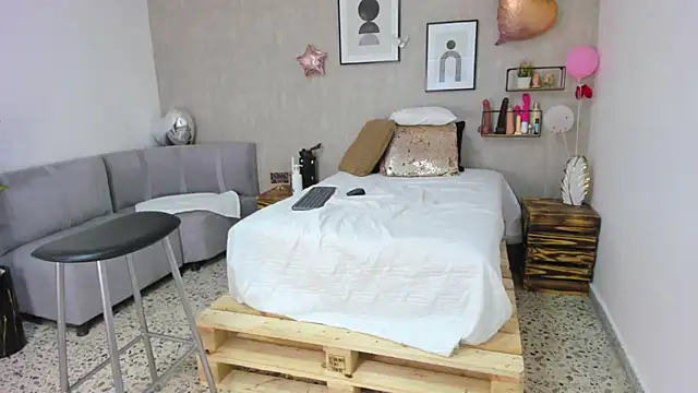 afrodita martinez online show from February 22, 7:12 am